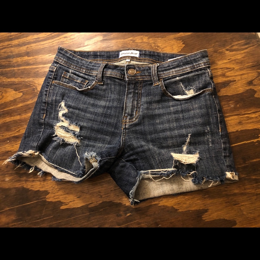 Cut off jean shorts